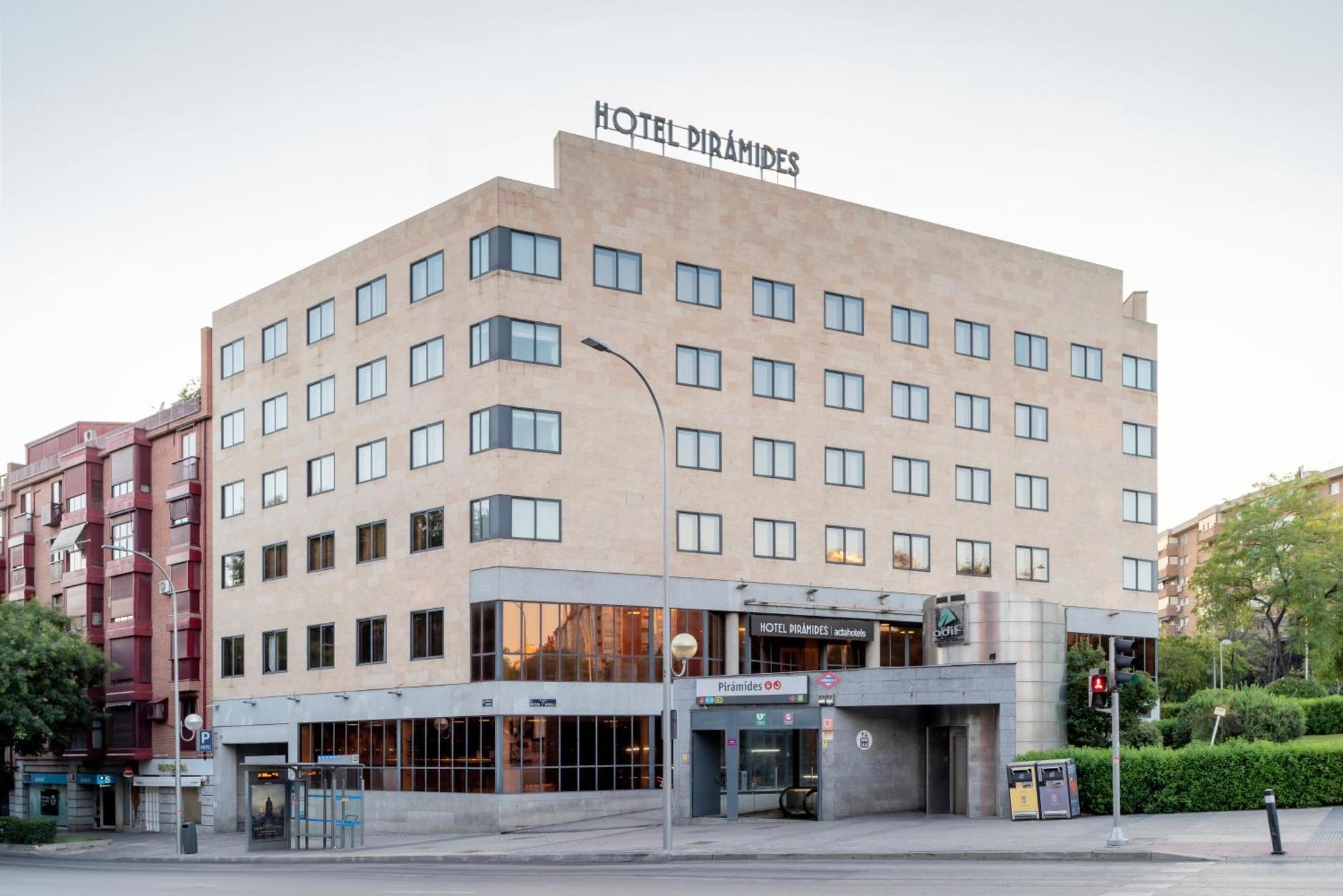 Rafaelhoteles Piramides Madrid Exterior photo